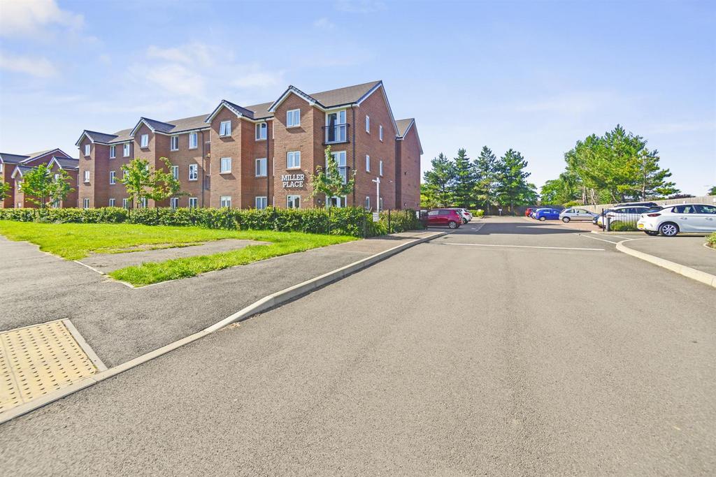 BHMCS - MIller Place - MK418 EN - 121.jpg