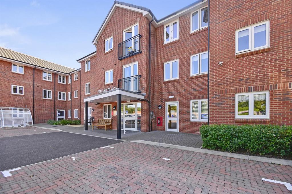 BHMCS - MIller Place - MK418 EN - 103.jpg