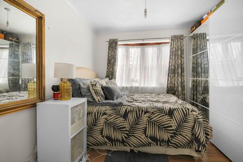 11 Sylvester Close, Winnersh, Wokingham, RG41 5LL