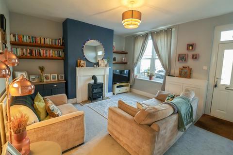 21 Albert Street, Hadfield, Glossop, SK13 1DA