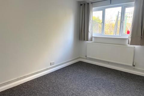 1 bedroom ground floor flat to rent, Laundry Road, Southampton, Hampshire, SO16 6AR