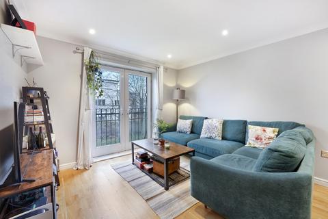 Garratt Lane, London, SW18