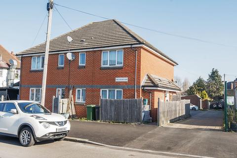 1 bedroom terraced house for sale, Cunliffe Road, Surrey KT19