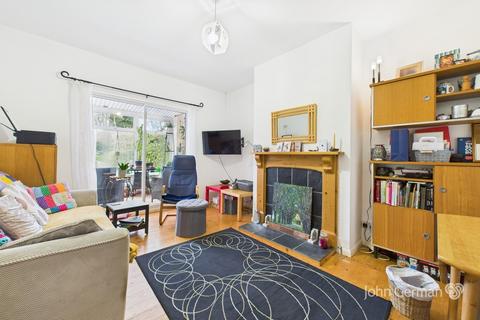 59 Henhurst Hill, Burton-on-trent, DE13 9TB