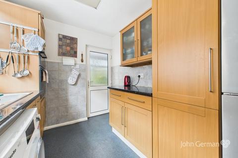 59 Henhurst Hill, Burton-on-trent, DE13 9TB
