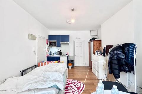 1 bedroom apartment to rent, Dollis Road, London