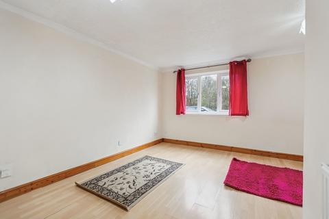 1 bedroom ground floor flat for sale, Landressy Place, Bridgeton