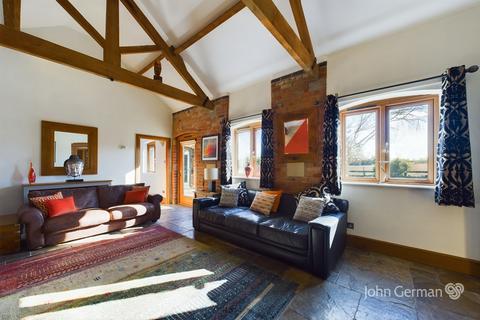 3 bedroom barn conversion for sale, The Moor, Coleorton