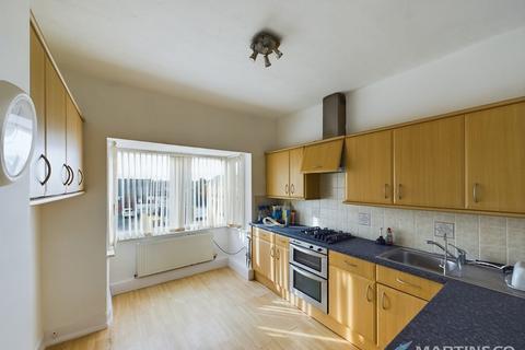 2 bedroom flat to rent, St Davids Road North, St Davids Road North FY8