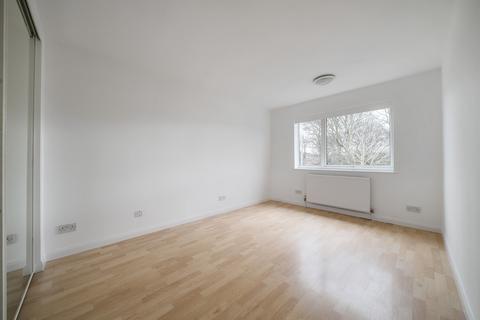8 Denbigh Road, Thame, OX9 3TL