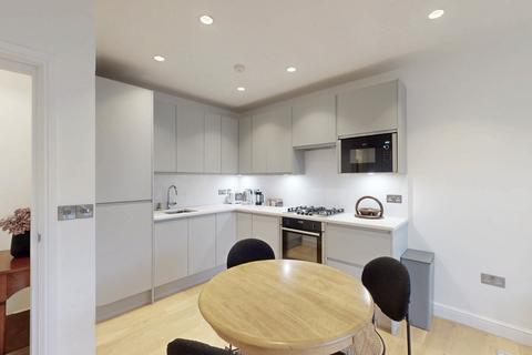 2 bedroom apartment for sale, Finsbury Park Road, London N4