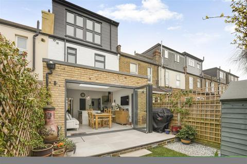 3 bedroom terraced house for sale, Clifton Park Avenue, Raynes Park SW20