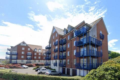 2 bedroom flat to rent, Corscombe Close, Weymouth