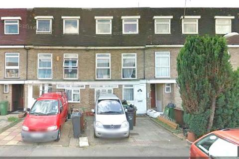 1 bedroom apartment to rent, Victoria Road, Dagenham