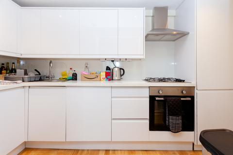 1 bedroom flat to rent, High Road, N15