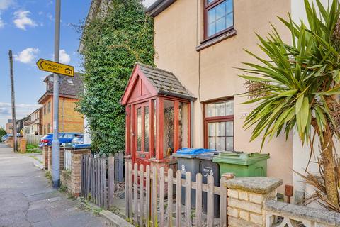 2 bedroom cottage for sale, Red Lion Road, Surbiton KT6