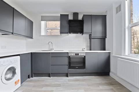 1 bedroom flat for sale, Lancaster Road, London SE25