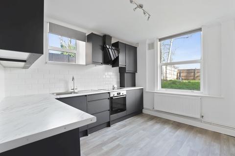 1 bedroom flat for sale, Lancaster Road, London SE25