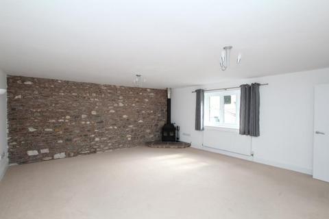 2 bedroom detached house to rent, Clevedon Road, Bristol BS20