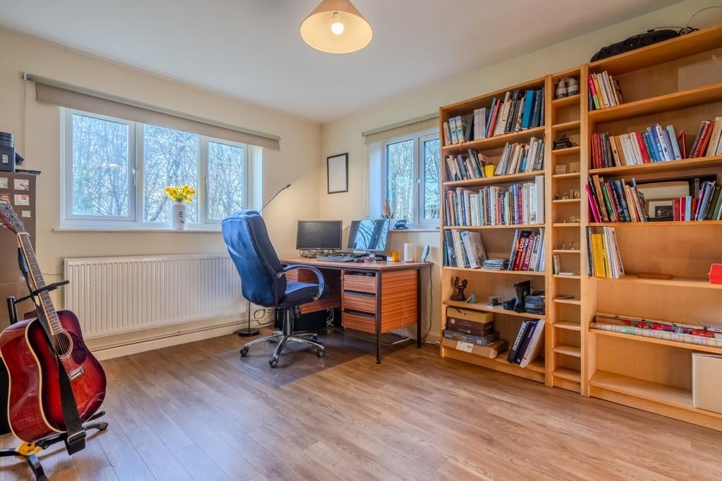 Iq 00303 hdr