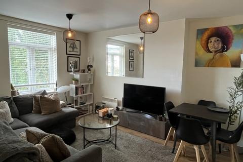 2 bedroom apartment to rent, Barlow Moor Road , Chorlton