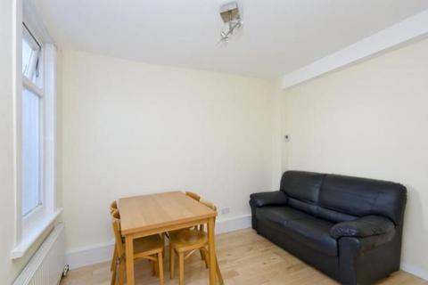 3 bedroom terraced house for sale, Faringford Road, London, E15