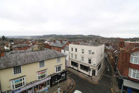 2 bedroom apartment to rent, South Street, Dorking