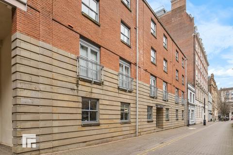 St James Mansions, Mount Stuart Square