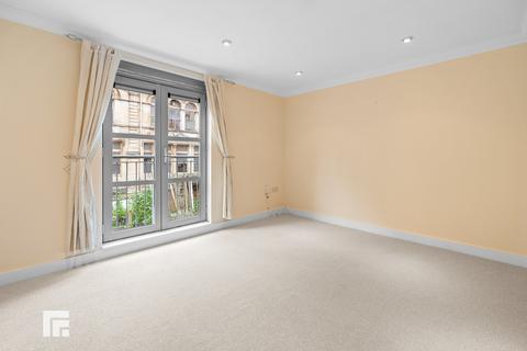 undefined, St James Mansions, Mount Stuart Square