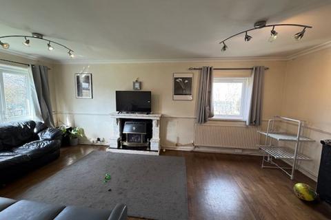 2 bedroom flat to rent, Roe Green Lane, Hatfield AL10