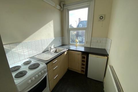 Studio to rent, 218 Balby Road, Balby, DN4 0NE