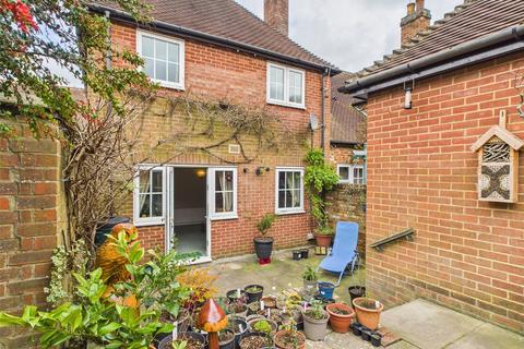 3 bedroom end of terrace house for sale, George Street, Kingsclere, Newbury, Hampshire, RG20