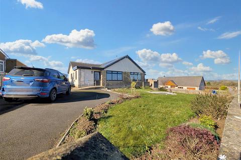 3 bedroom detached bungalow for sale, Broadway, Ferryside