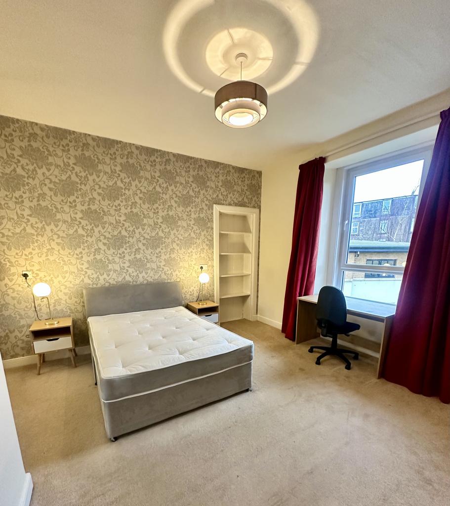 Bedroom 2 (b)