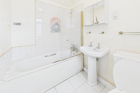 26 Bibury Road, Gloucester, GL4 6TU