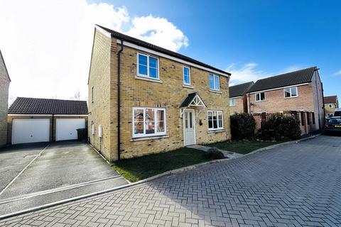 4 bedroom detached house for sale, Far Moss, Selby