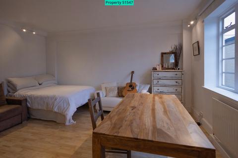Studio for sale, Vicarage Court, Vicarage Gate, London, W8 4HQ
