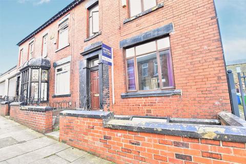 4 bedroom end of terrace house for sale, Broom Street, Newhey, Rochdale, Greater Manchester, OL16