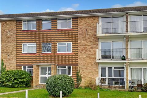 Harsfold Close, Rustington BN16