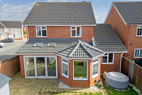 2 Bailey Avenue, Kesgrave, Ipswich, IP5 2EE