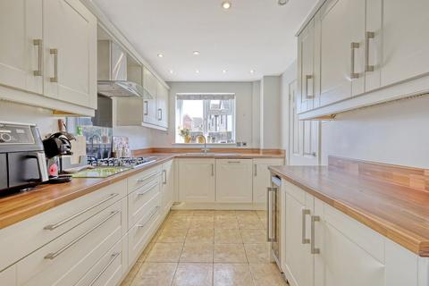 2 Bailey Avenue, Kesgrave, Ipswich, IP5 2EE