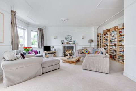 5 bedroom detached house to rent, Devereux Lane, Barnes, London