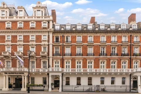 3 bedroom flat to rent, Mandeville Place, Marylebone, London