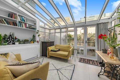 3 bedroom flat for sale, Drury Lane, London