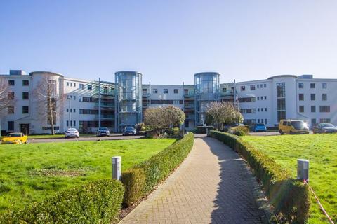 2 bedroom flat for sale, Woodlands, Hayes Point, Sully