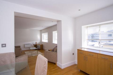 2 bedroom flat for sale, Woodlands, Hayes Point, Sully