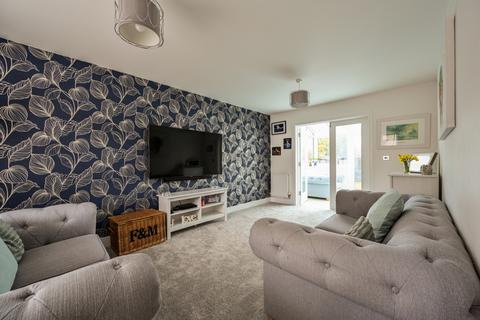25 Minerva Heights, Blunsdon, Swindon, SN26 8AB