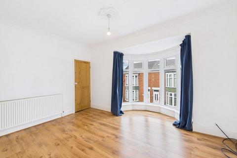 7 Avondale, Hull, HU4 7BN