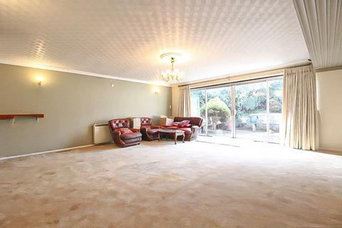 5 bedroom bungalow for sale, Wolverhampton Road East, Wolverhampton, WV4 6BD