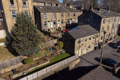 3 bedroom end of terrace house for sale, 16a Elland Road, Ripponden HX6 4DB